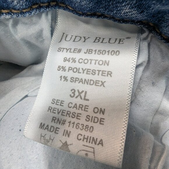 RARE Judy Blue Plus Size Star Print Mid Rise Shorts Size 3XL Blue - Picture 16 of 17